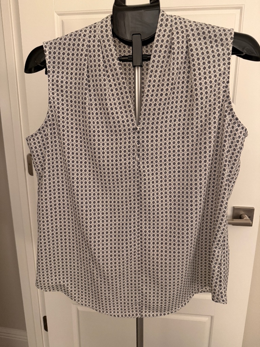 Adrianna Papell Black & White Sleeveless Top with Geo Print